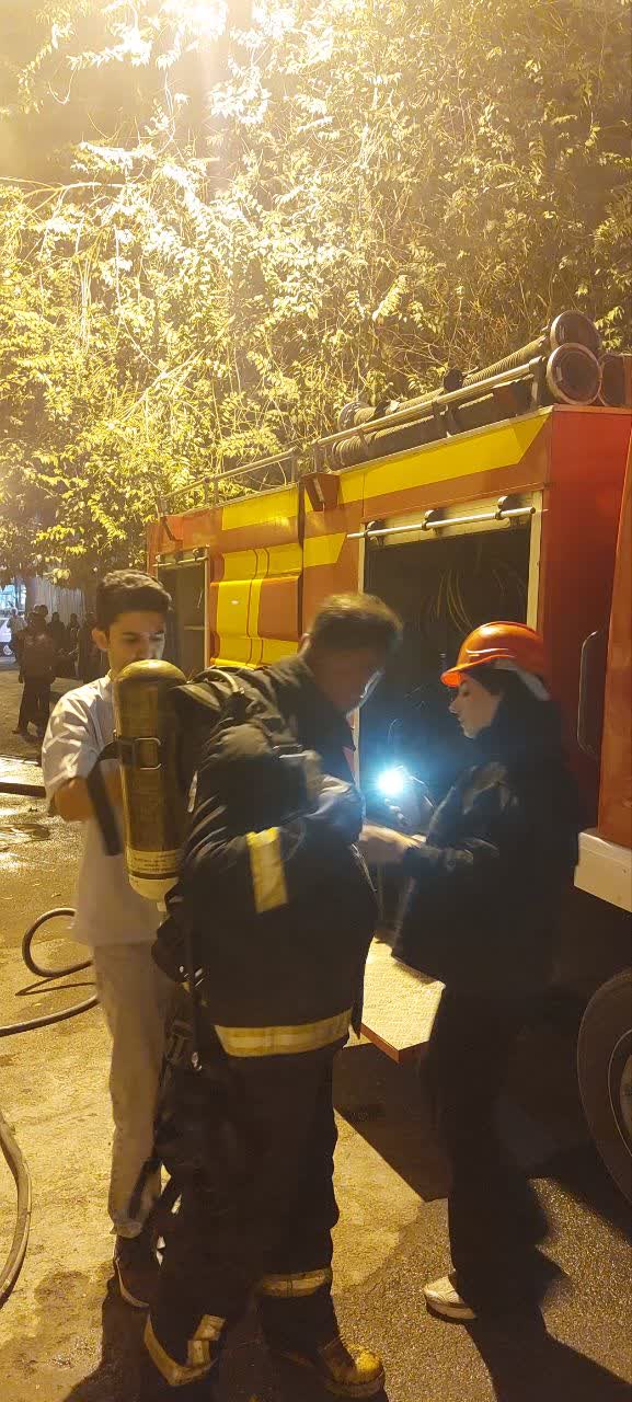گزارش تصویری عملیات آتش نشانی گزارش تصویری عملیات آتش نشانی