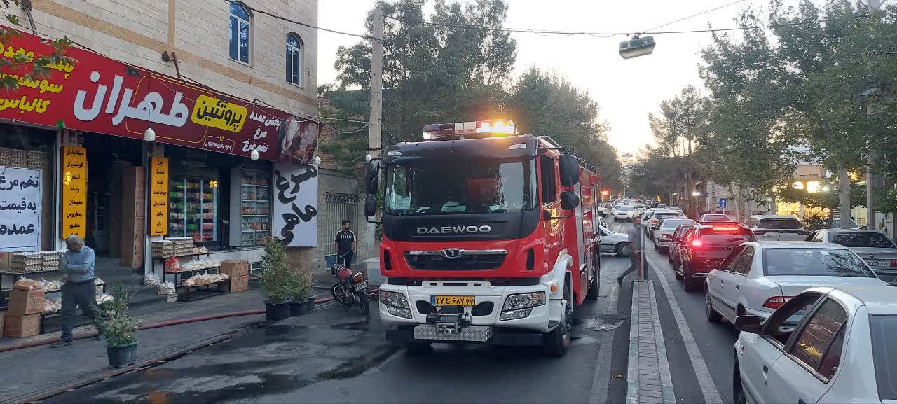 گزارش تصویری عملیات آتش نشانی گزارش تصویری عملیات آتش نشانی